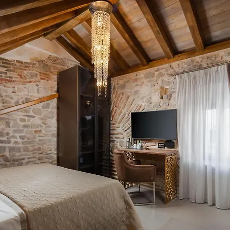 Luxury Ma De Dominis (adults Only)