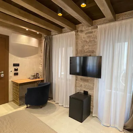 Luxury Ma De Dominis (adults Only)